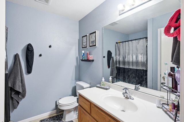 6 AMAZON DR, Columbia, MO 65202