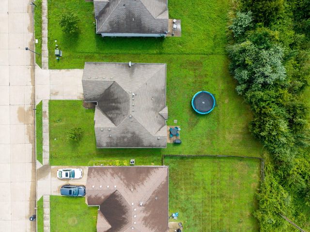 6 AMAZON DR, Columbia, MO 65202