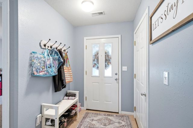 6 AMAZON DR, Columbia, MO 65202