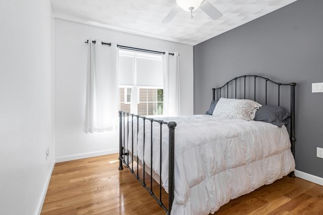 15 Hourihan St, Peabody, MA 01960