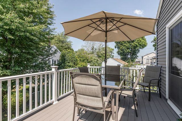 15 Hourihan St, Peabody, MA 01960
