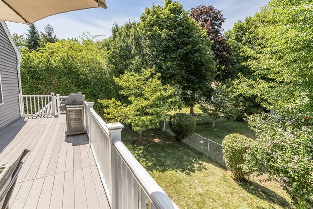 15 Hourihan St, Peabody, MA 01960