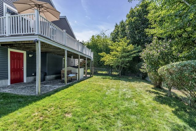 15 Hourihan St, Peabody, MA 01960