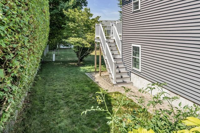 15 Hourihan St, Peabody, MA 01960