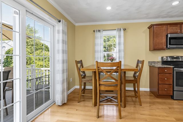 15 Hourihan St, Peabody, MA 01960