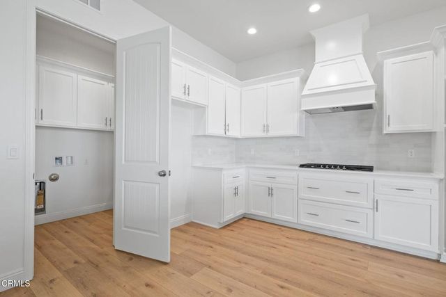 7516 Ruthburg Way, Bakersfield, CA 93314