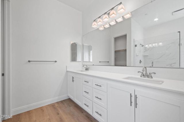 7516 Ruthburg Way, Bakersfield, CA 93314