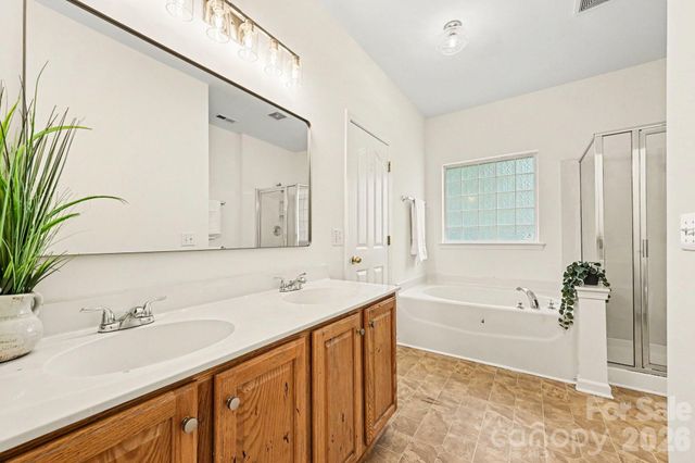 17224 Overstone Court, Charlotte, NC 28277