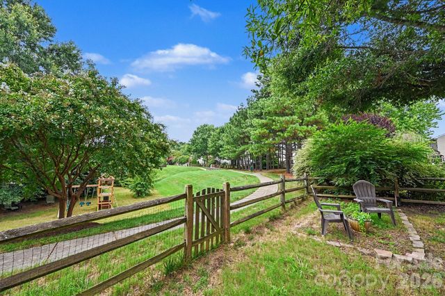 17224 Overstone Court, Charlotte, NC 28277