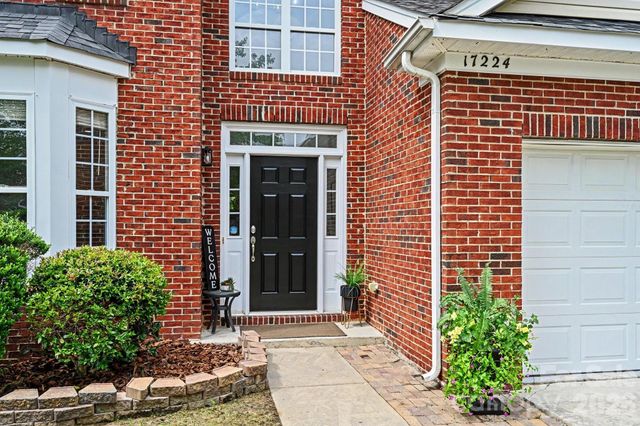 17224 Overstone Court, Charlotte, NC 28277