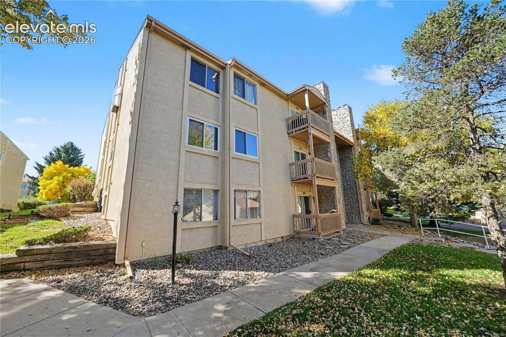 842 Tenderfoot Hill Road 101, Colorado Springs, CO 80906 — photo 3