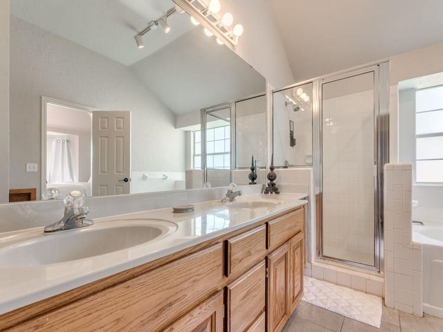 3001 Weymouth Way, Norman, OK 73071