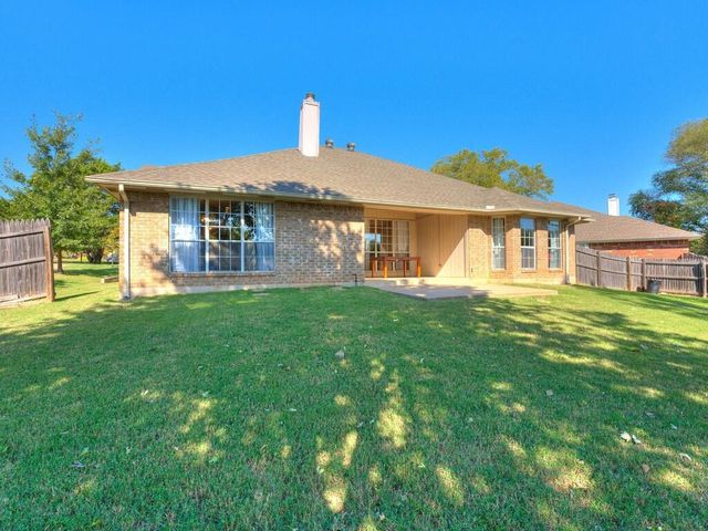 3001 Weymouth Way, Norman, OK 73071