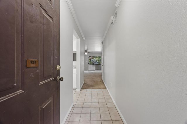 501 W 26th ST 121, Austin, TX 78705