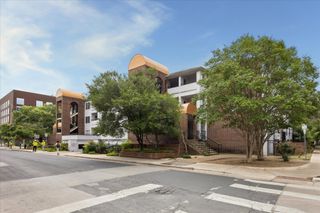 501 W 26th ST 121, Austin, TX 78705