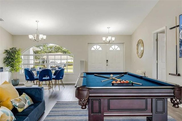 313 SE 23rd TER, Cape Coral, FL 33990
