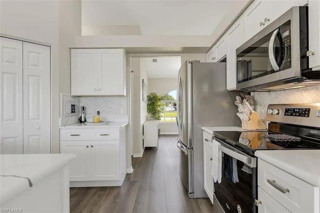 313 SE 23rd TER, Cape Coral, FL 33990
