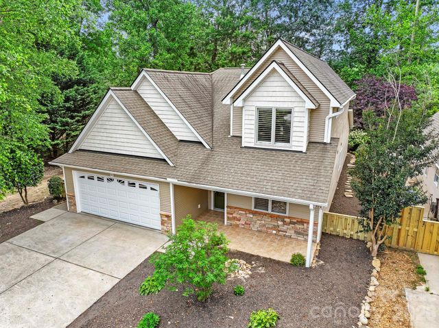 50 Beekeeper Trail, Swannanoa, NC 28778