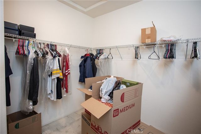 687 S Mandarin Lane, Rialto, CA 92376