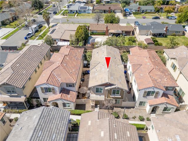 687 S Mandarin Lane, Rialto, CA 92376