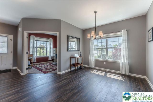 1034 Lisa Lane, Palmer Twp, PA 18045