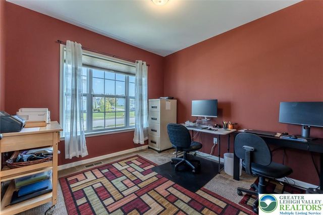 1034 Lisa Lane, Palmer Twp, PA 18045