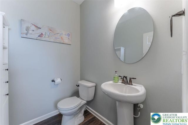 1034 Lisa Lane, Palmer Twp, PA 18045