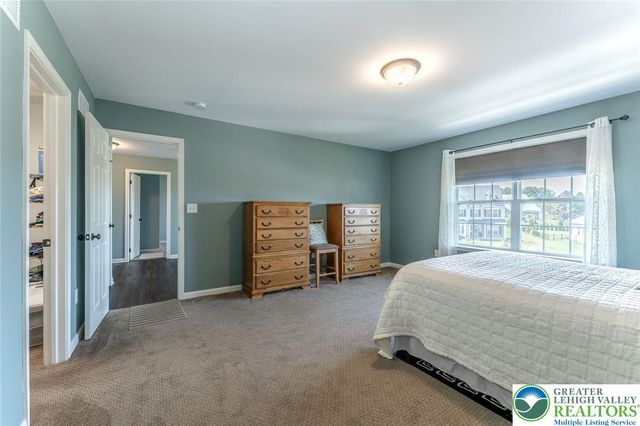 1034 Lisa Lane, Palmer Twp, PA 18045