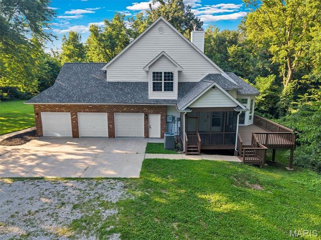 8026 Goshen Road, Edwardsville, IL 62025