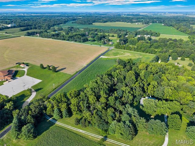 8026 Goshen Road, Edwardsville, IL 62025