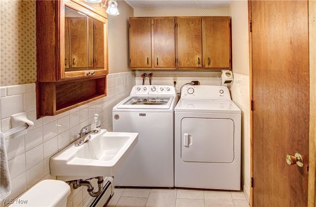 706 S Abbe Road N, Elyria, OH 44035