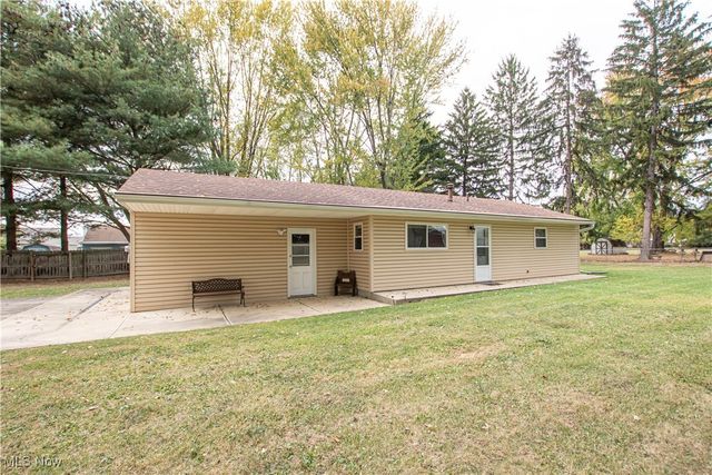 706 S Abbe Road N, Elyria, OH 44035