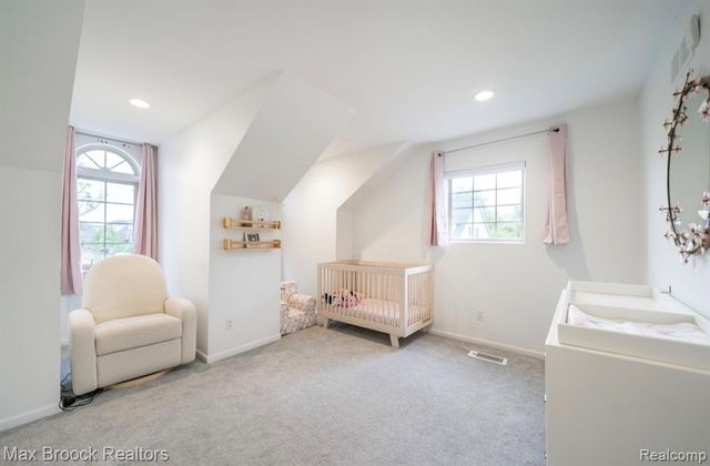 4344 Gateway Circle, West Bloomfield, MI 48322