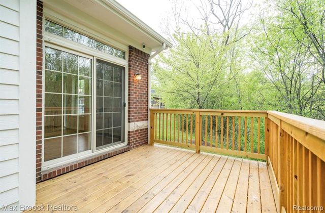 4344 Gateway Circle, West Bloomfield, MI 48322