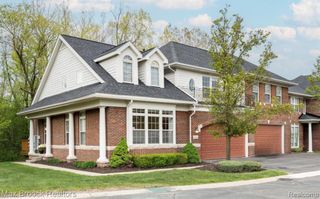 4344 Gateway Circle, West Bloomfield, MI 48322