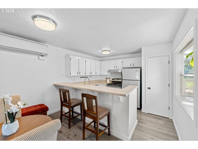 28740 Sw PARKWAY Ave c1, Wilsonville, OR 97070