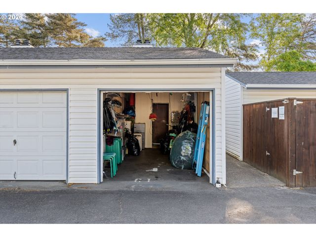 28740 Sw PARKWAY Ave c1, Wilsonville, OR 97070