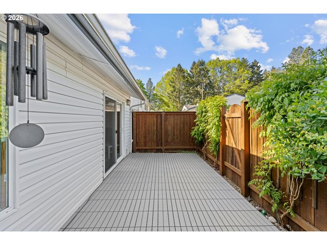 28740 Sw PARKWAY Ave c1, Wilsonville, OR 97070