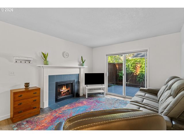 28740 Sw PARKWAY Ave c1, Wilsonville, OR 97070