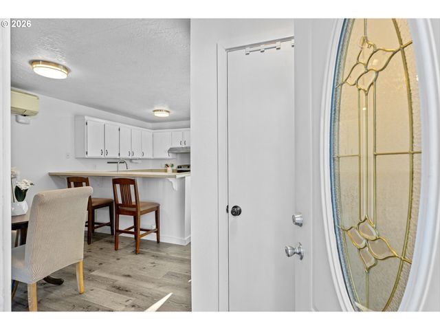 28740 Sw PARKWAY Ave c1, Wilsonville, OR 97070