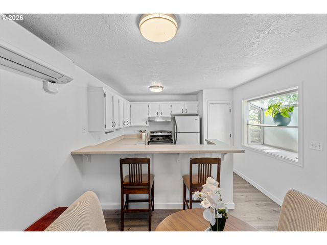28740 Sw PARKWAY Ave c1, Wilsonville, OR 97070