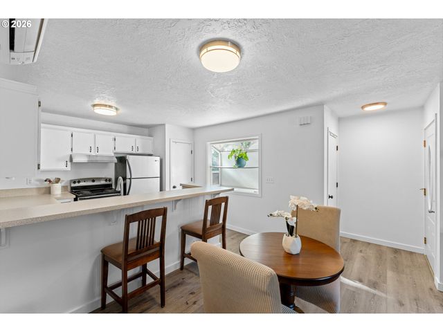 28740 Sw PARKWAY Ave c1, Wilsonville, OR 97070