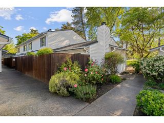 28740 Sw PARKWAY Ave c1, Wilsonville, OR 97070
