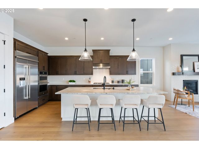 310 W FIR Loop, Washougal, WA 98671