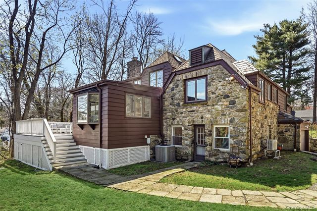 29 Corell Road, Scarsdale, NY 10583