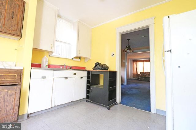 7078 RUSKIN LN, Upper Darby, PA 19082