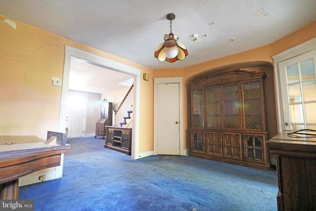 7078 RUSKIN LN, Upper Darby, PA 19082