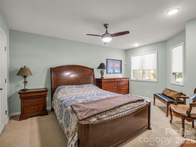 102 White Oak Drive, Hendersonville, NC 28791