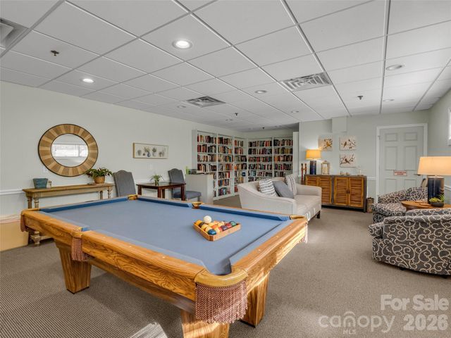 102 White Oak Drive, Hendersonville, NC 28791