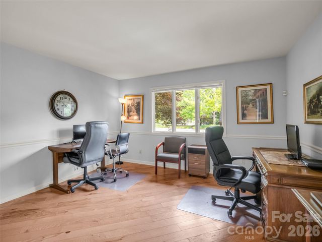102 White Oak Drive, Hendersonville, NC 28791